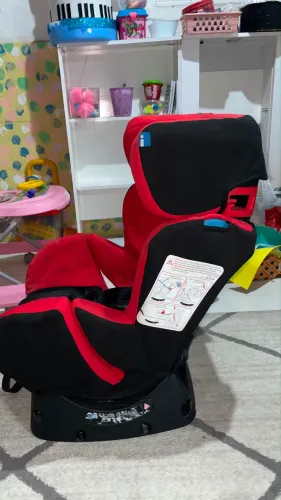 VENDO cadeira de bebê/criança para carro