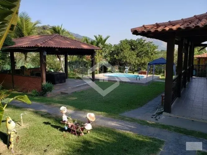 Casa de condomínio com 2 quartos, 1200m², à venda em Campo /RJ