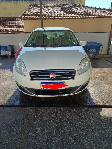 Fiat Linea Essence Dualogic 1.8 Flex 16V 4P 2016