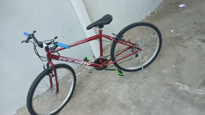 Bicicleta média Nova nunca usada 
