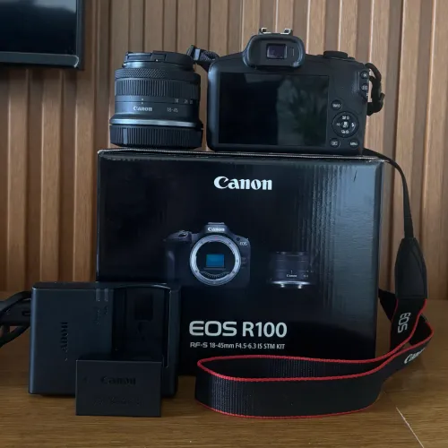 Canon R100 | Ótimo estado e pouco tempo de uso