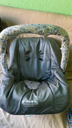 Vende-se bebê conforto 