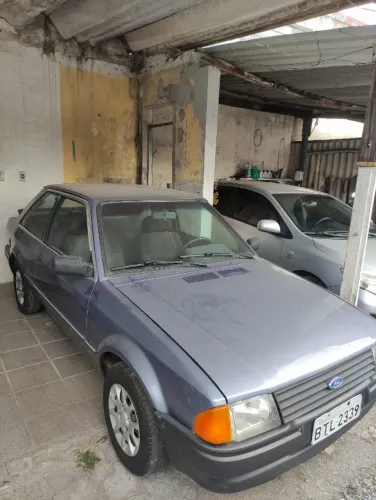 Ford Escort Ghia 1.8i / 1.8 / 1.6 (álcool) 1986