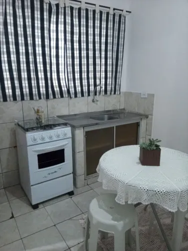 Kitinetes com mobília completa