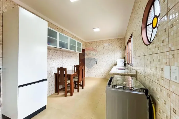 Casa A Venda em Mogi Mirim - Parque Esperança - AT: 405 m² / AC: 186 m² - 3 Quartos (1 suí