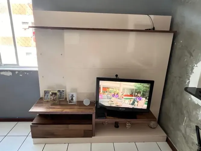 Oportunidade: Rack com Painel Integrado em Perfeito Estado