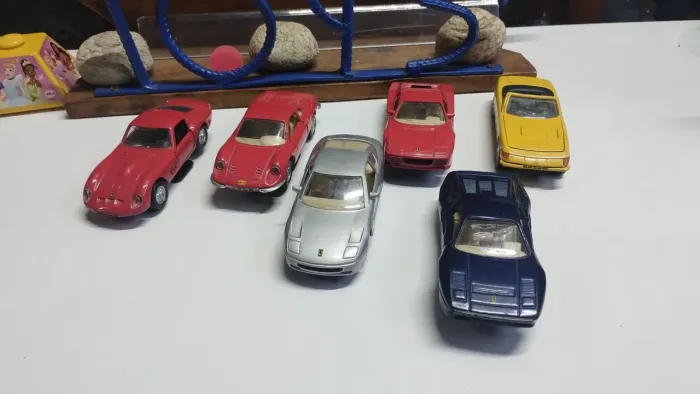 Ferrari metal unidade