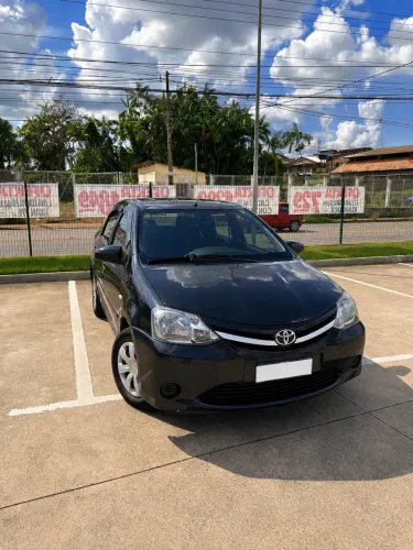Toyota Etios XS Sedan 1.5 Flex 16V 4P Mec. 2014