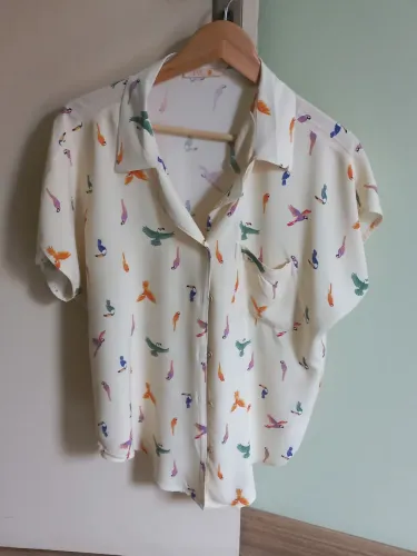 Camisa feminina - manga curta - Yessica (C&A) - Tam. G (Veste 44/46)