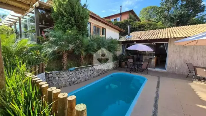 Casa para venda com 4 quartos, 691m² - Não informado - Areal/RJ