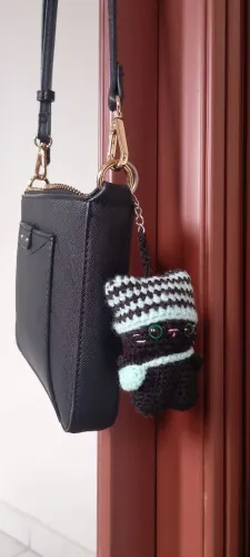 Chaveirinho de crochê de gatinho (Preto)