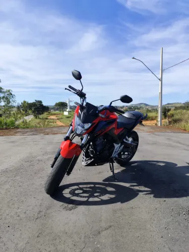 VENDE-SE TWISTER 300 BEM CONSERVADA