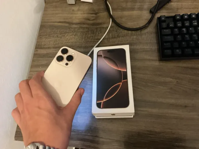 IPhone 16 Pro Max 256gb Muito Novo