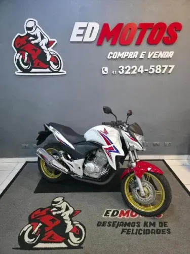 HONDA CB 300R 2015