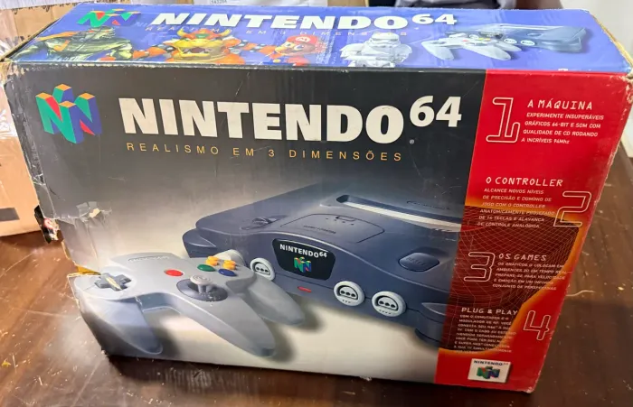 Nintendo 64 na caixa + Pokémon Stadium, controle original