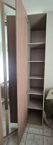 Guarda-roupa de canto modulado
