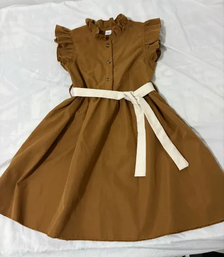 Vestido infantil seminovo tamanho 7