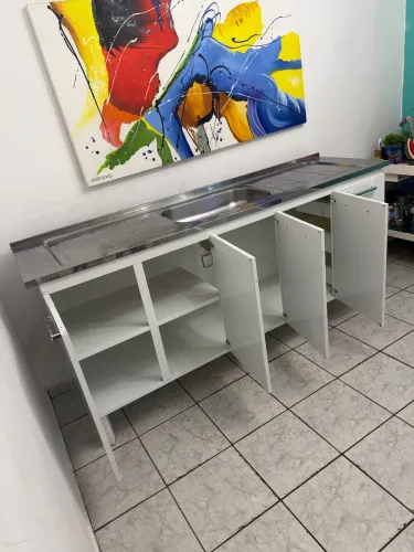 Vendo balcão com pia de aço