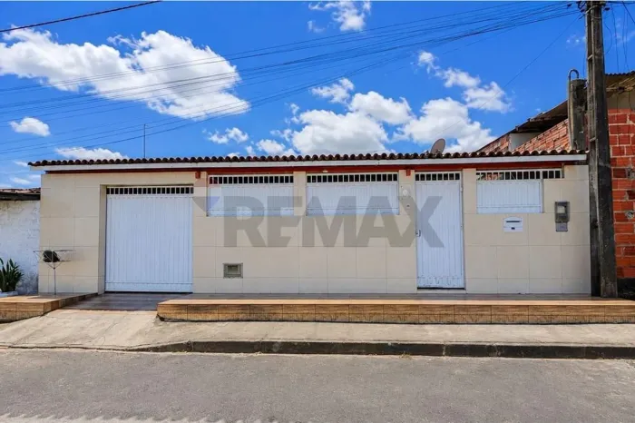 CASA A VENDA COM 4 QUARTOS 1 SUITE NO PETROLAR EM ALAGOINHAS - BA - FINANCIAVEL