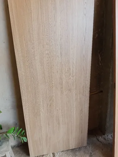 Porta no MDF de 2.00 metros de altura por 86 de comprimento,porta está excelente  