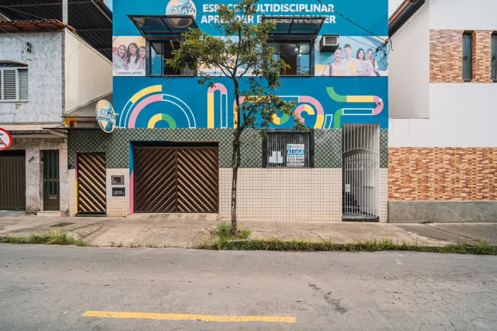 Locação - Casa comercial na Rua Doutor Romualdo no Bairro São Mateus