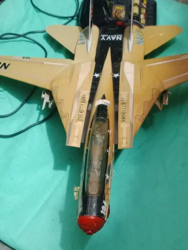 F-14 de 1990 leia a descrição