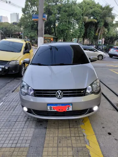 Volkswagen Polo Sed. Comfort. 1.6 MI Tot. Flex 8V 2013
