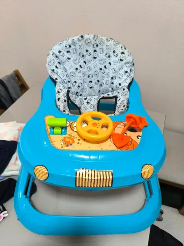 Andador para bebê.