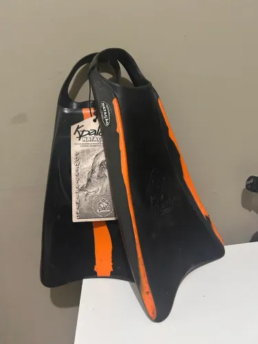 Pé de pato kpaloa