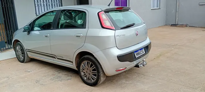 Fiat Punto Essence Dualogic 1.6 Flex 16V 5P 2013