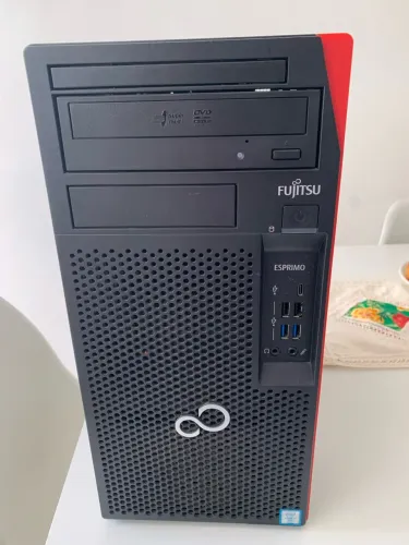 Desktop Fujitsu intel core i7