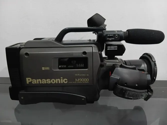 FILMADORA PANASONIC M 9000