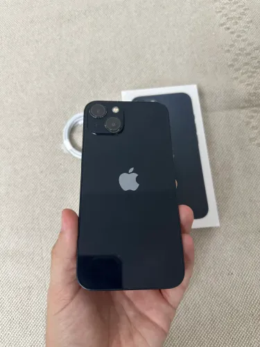 iPhone 13 128GB com caixa