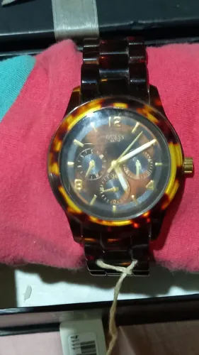 VENDE SE RELÓGIO GUESS TARTARUGA ORIGINAL DE 3 PONTEIROS SEMI NOVO