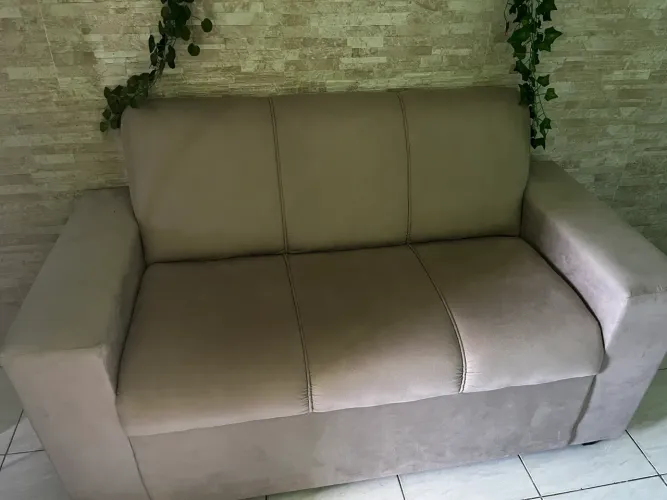 Sofá com 2 puffs Novo