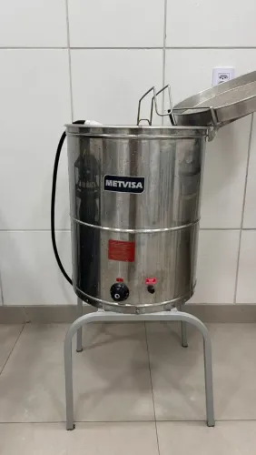 Fritadeira Metvisa 38L 5kW - Água e Óleo 