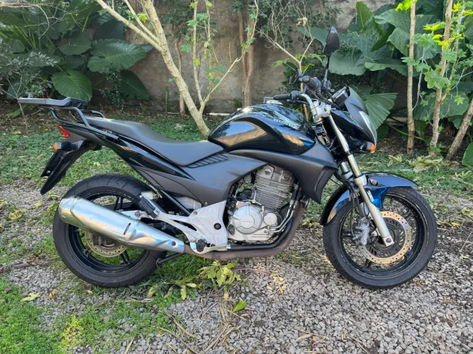 Honda CB 300R Azul 2012 com freio ABS
