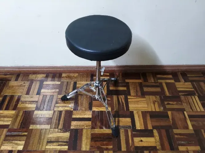 Banco de Bateria Cromado com Pés Duplos X-Pro