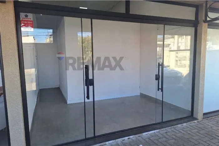 Sala Comercial para Alugar, 75 m² por R$ 3.750/Mês - Jd. Lago - Atibaia - SP.