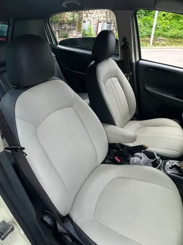 Fiat Punto Essence 1.6 Flex 16V 5P 2014