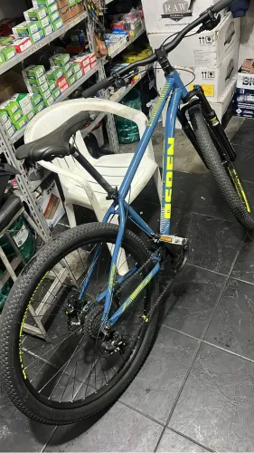 Bicicleta Mtb Aro 29 muito nova