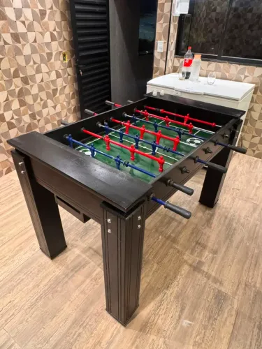 Mesa de bilhar  a diversão de toda família 