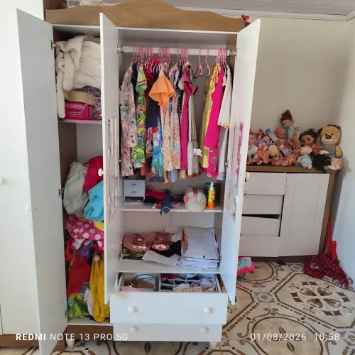 Guarda roupa infantil