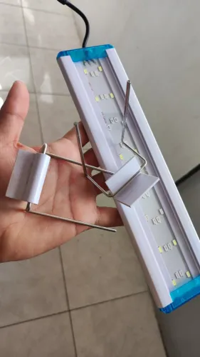 Luminária Para Aquário Led De 28 Á 40 Cm 10w Bivolt 3 Cores