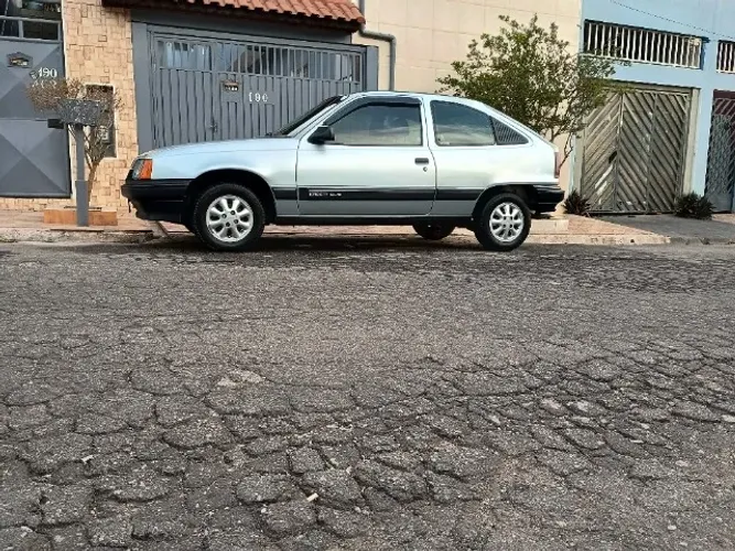 Chevrolet Kadett GLS 1.8 EFI / Sl/e 1.8 (álcool) 1992