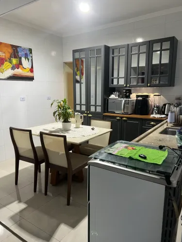 Locação definitiva Casa tipo triplex com mobília parcial aluguel definitivo 