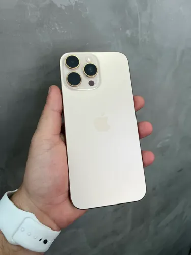 iPhone 16 pro Max 256 desert titanium