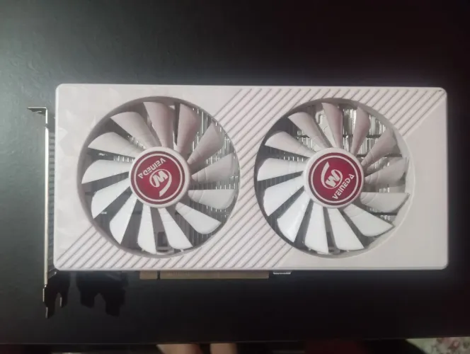 RX 580 8GB Veineda branca COM DEFEITO (não dá vídeo) - conserto ou peças