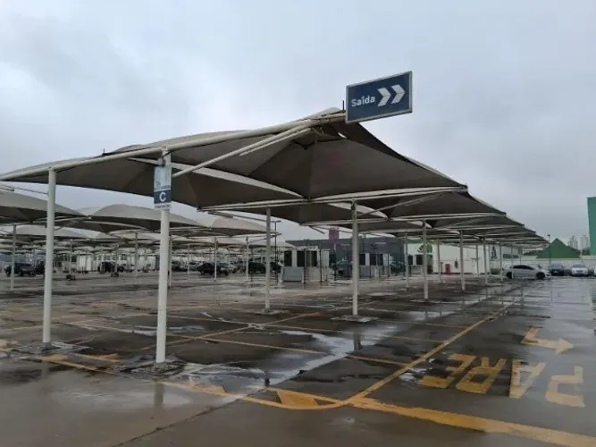 Cobertura estacionamento sombrite com 7x5 (varias unidades)