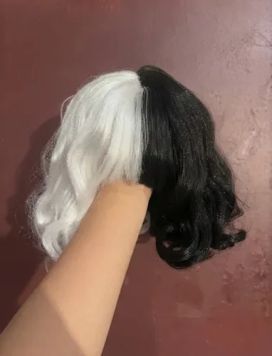 Peruca Curta Cruella